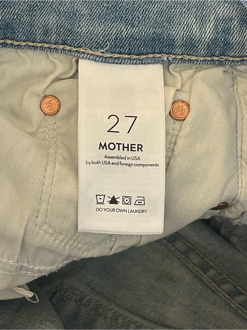 MOTHER The Weekender Fray Action Shot Jeans Women's 27 Light Wash Distressed USA - Picture 12 of 16